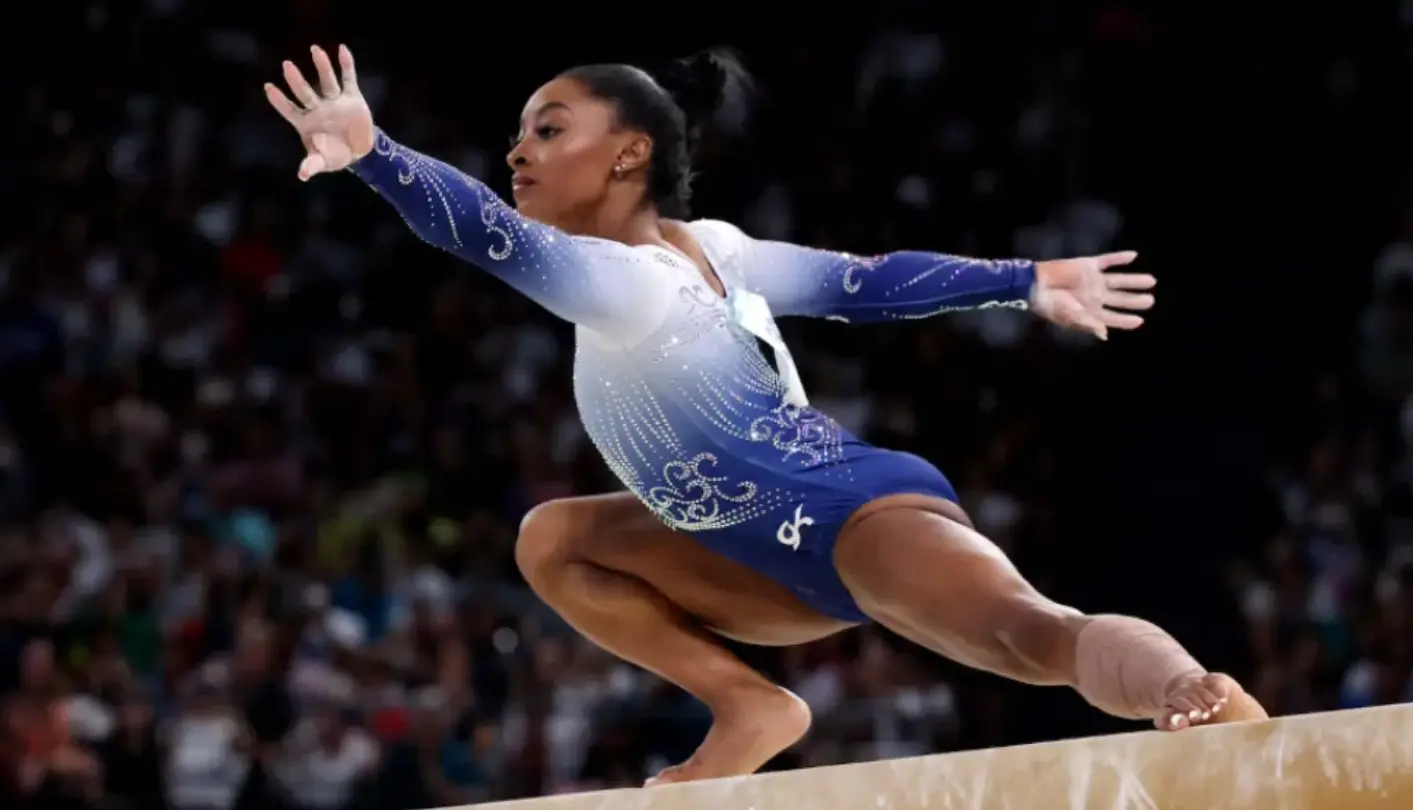 Simone Biles llega a Buenos Aires